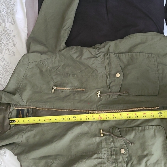 Jacket - Picture 3 of 6